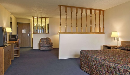Studio Suite, 1 King Bed, Non Smoking