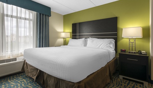 Standard Room, 1 King Bed