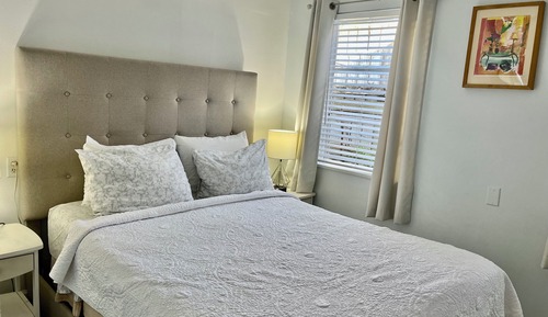 Cottage, Bay View (Key West Room)