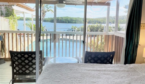 Cottage, Bay View (SouthWest Room)