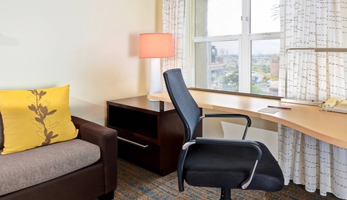 Suite, 1 Bedroom (Mobility/Hearing Accessible, Tub)