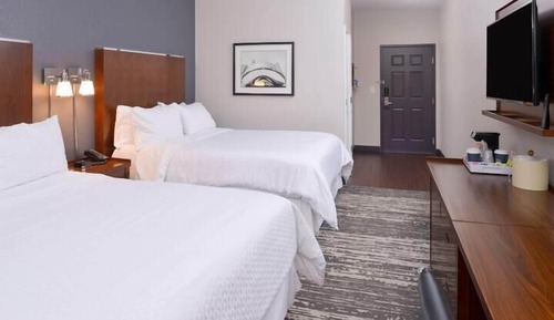 Traditional Room, 2 Queen Beds (Hearing Accessible)