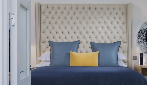Standard Room, 1 King Bed