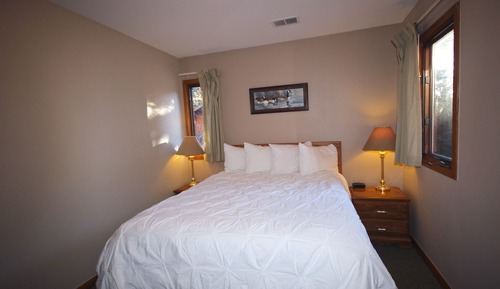 Queen One Bedroom Cabin