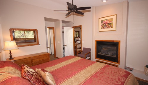 King One Bedroom Cabin