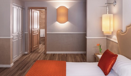 Room, Connecting Rooms