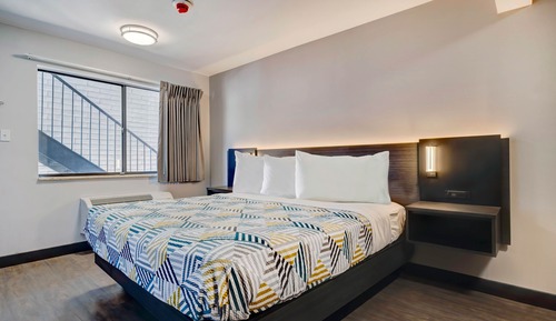 Standard Room, 1 King Bed, Non Smoking