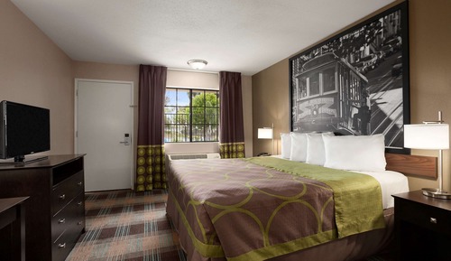 Room, 1 King Bed, Non Smoking