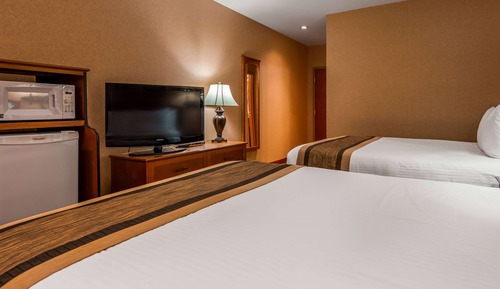 Deluxe Suite, 2 Queen Beds, Non Smoking