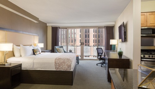 Studio Suite, 1 King Bed, Balcony