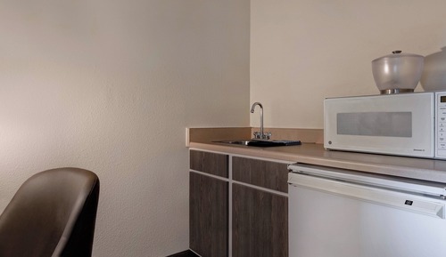 Suite, 1 King Bed with Sofa bed, Non Smoking