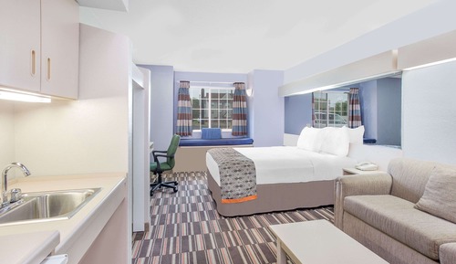 Studio Suite, 1 Queen Bed with Sofa bed, Accessible, Non Smoking (Non-Pet Friendly)