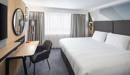 Standard Room, 1 King Bed