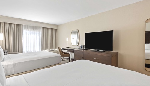 2 Double Beds Nonsmoking
