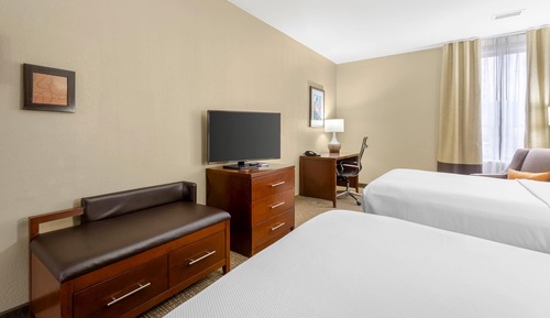 Standard Double Room, 2 Double Beds, Non Smoking, River View