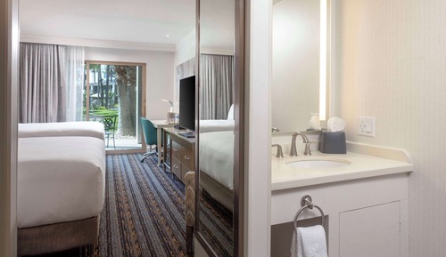 Room, 2 Queen Beds, Balcony