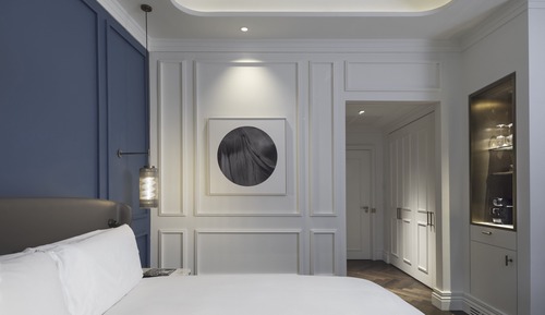 Classic Room, 1 King Bed, Balcony