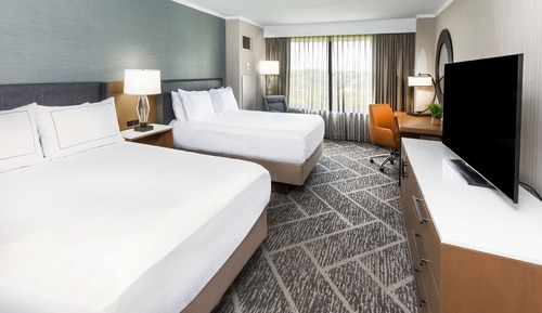 Room, 2 Queen Beds, Refrigerator (High Floor)