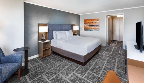 Suite, 1 King Bed, Non Smoking