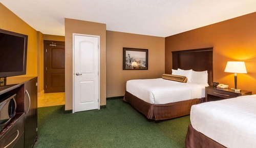 Room, 2 Queen Beds, Non Smoking