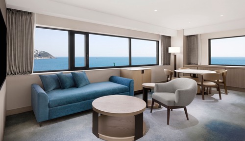 Executive Beach Suite, Club lounge access, 1 Bedroom Suite, 1 King, Haeundae Beach view, Corner room