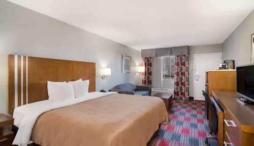 Suite, 1 King Bed, Non Smoking (Upgrade)
