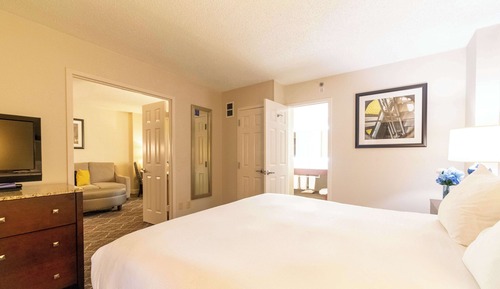 Luxury Suite, 1 King Bed, Non Smoking