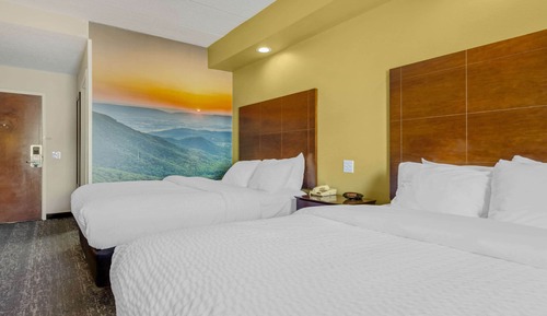 Standard Room, 2 Queen Beds, Non Smoking
