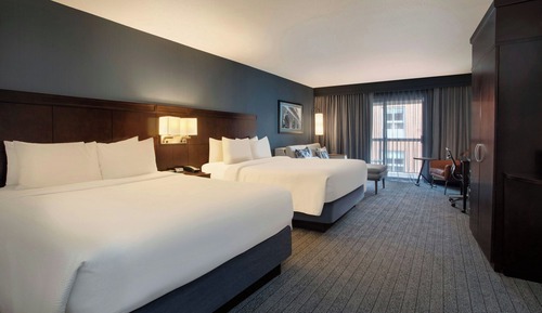 Room, 2 Queen Beds (Mobility Accessible, Tub)