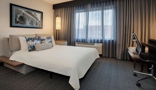 Deluxe Room, 1 King Bed with Sofa bed, Balcony