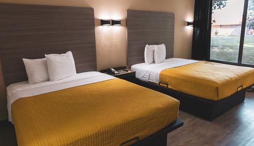 Standard Room, 2 Queen Beds, Non Smoking