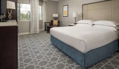 Deluxe Room, 1 King Bed