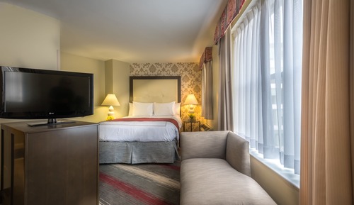 Room, 1 Queen Bed, Accessible (Mobility, Roll-In Shower)