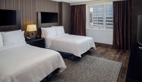 Suite, 2 Double Beds, Accessible, Bathtub (Mobility & Hearing)