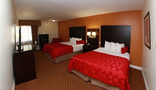 Upgraded, Room, 2 Queen Beds, Non Smoking
