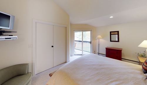 Condo, 2 Bedrooms (Gold)
