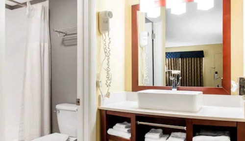 Standard Room, 2 Queen Beds, Non Smoking