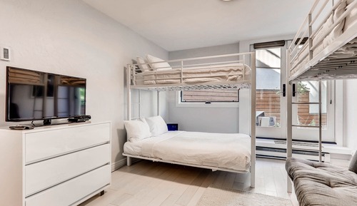 Luxury Condo, 2 Bedrooms