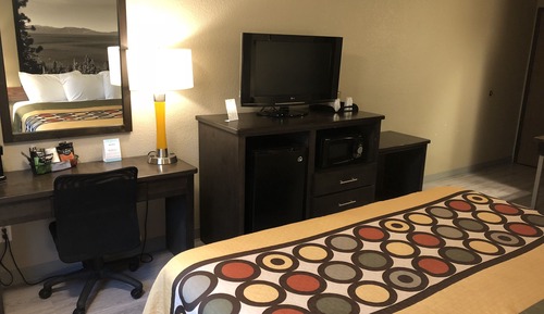 Standard Room, 1 Queen Bed