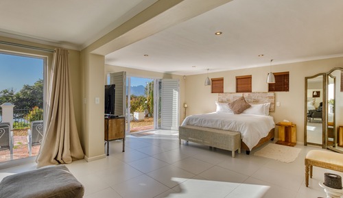 Family Suite with kitchenette and Ocean View
