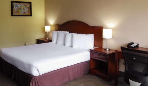 Standard Room, 1 King Bed, Non Smoking