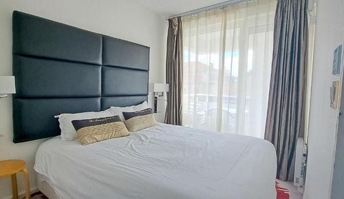 Classic Apartment, 1 Bedroom, Terrace (for 4 people)