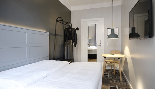 Double Room, 1 Double Bed