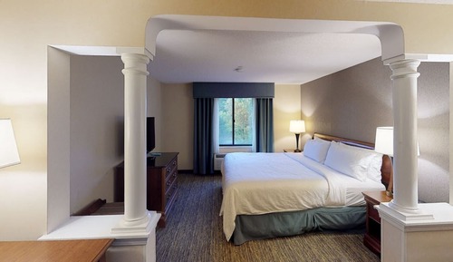 Standard Room, 1 King Bed