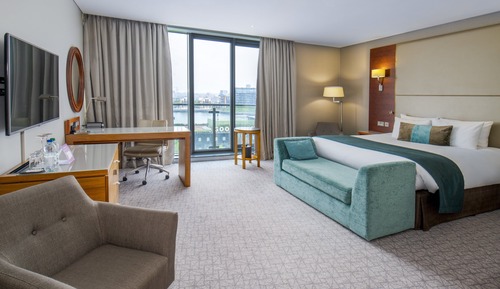 Junior Suite, 1 King Bed