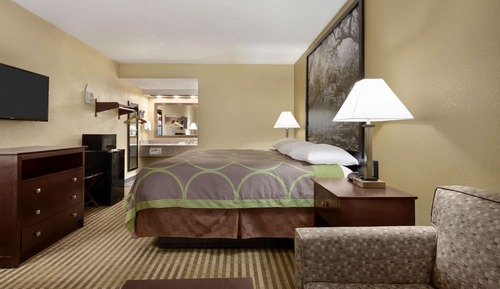 Room, 1 King Bed, Accessible, Smoking (Mobility)