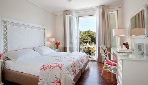 Classic Triple Room, Balcony