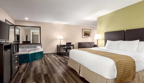 Suite, 1 King Bed
