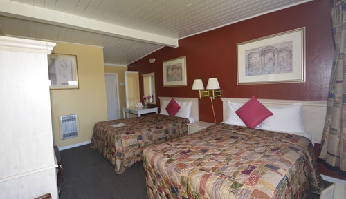 Standard Room, 2 Queen Beds, Non Smoking