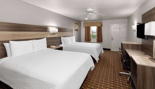 Room, 2 Queen Beds, Non Smoking (Second Floor)